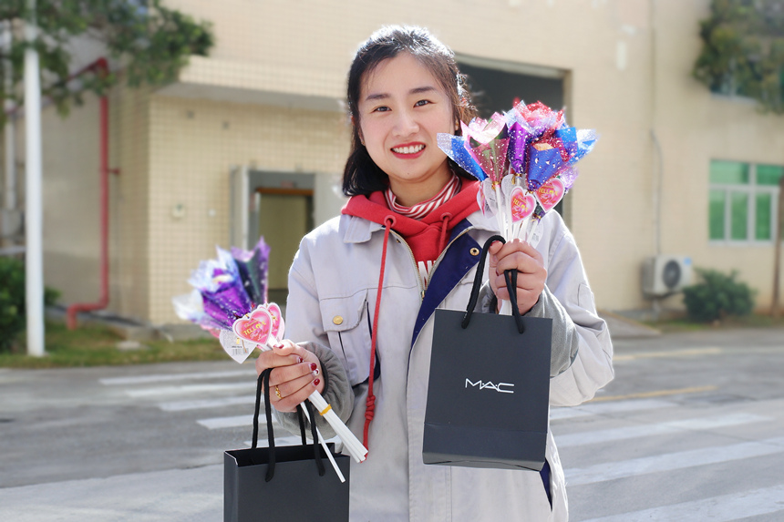 C7���ֹ���-�����ɼ��Ƿ�,����Ʒ�Ƶ�ʵ��