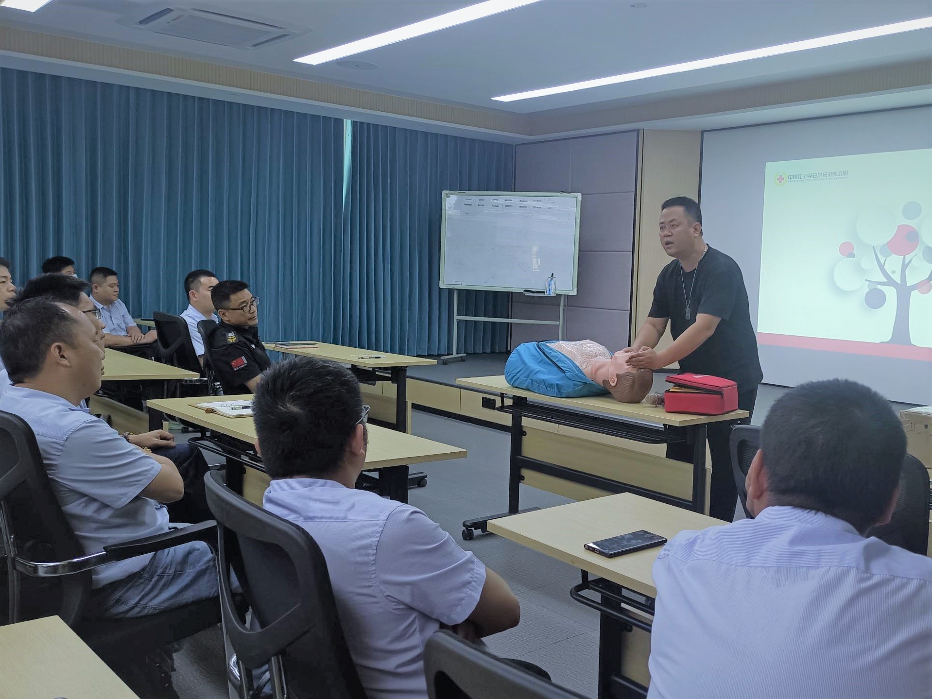 C7���ֹ���-�����ɼ��Ƿ�,����Ʒ�Ƶ�ʵ��